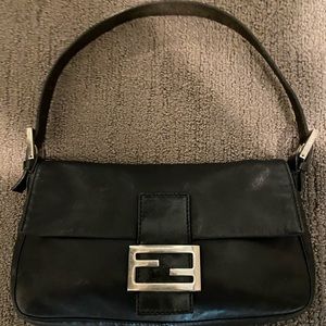 fendi black leather baguette